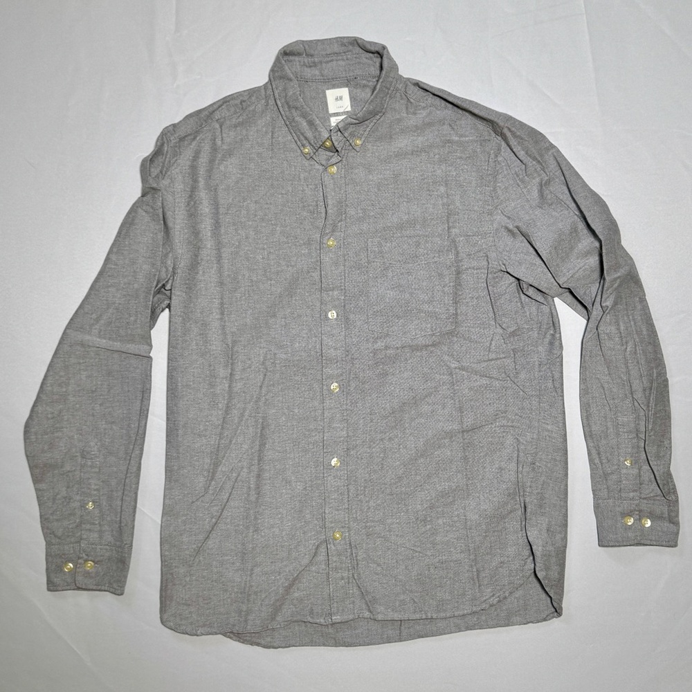 H&M Light Gray Casual Button-Down Shirt